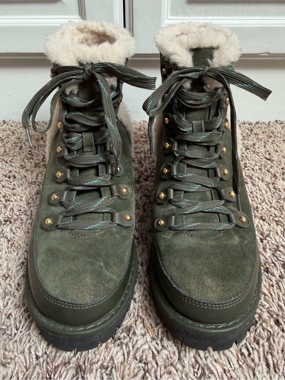 Tory Burch Cooper Shearling Lug Sole Boots in Forest Green Suede Size 8.5 - Picture 3 of 15